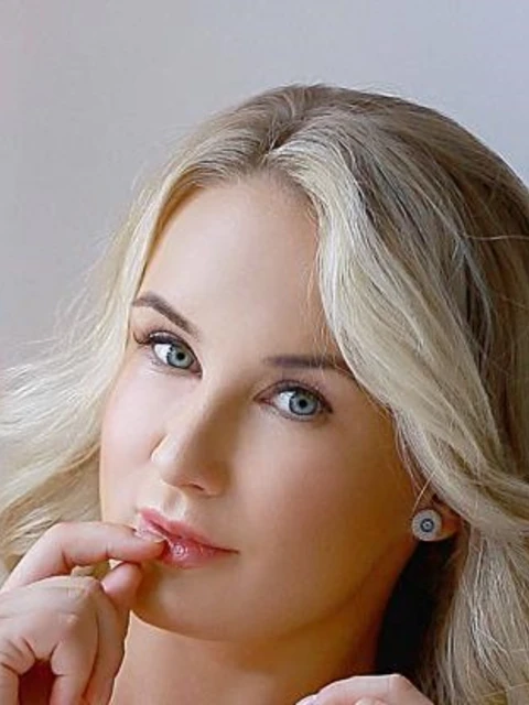 Анна escort in Krasnodar