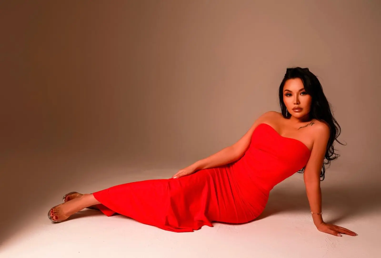 Азалия escort in Krasnodar