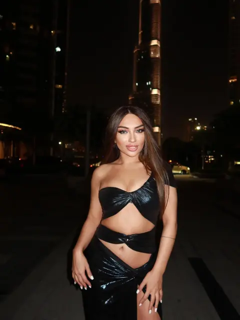 Дерри escort in Krasnodar