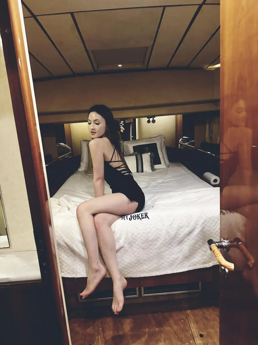 Дженни escort in Krasnodar