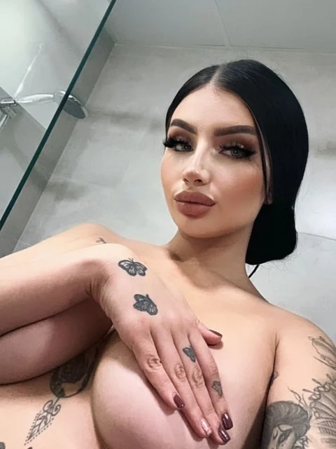 Каролина escort in Krasnodar