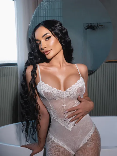 Лана escort in Krasnodar