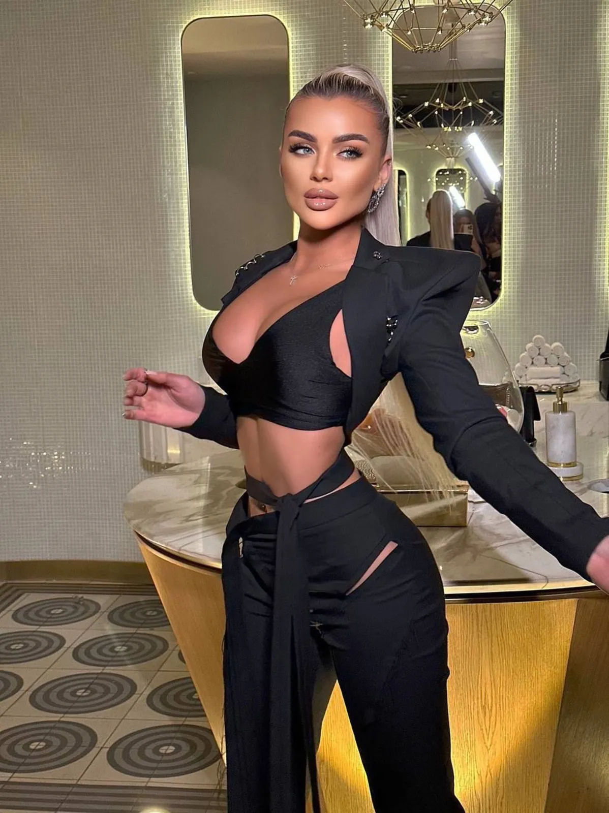 Лиана escort in Krasnodar