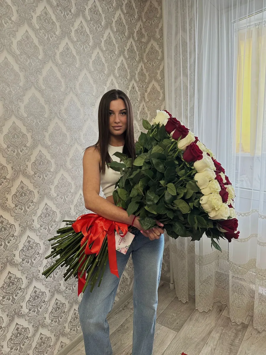 Лиза escort in Krasnodar