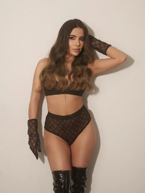 Лора escort in Krasnodar