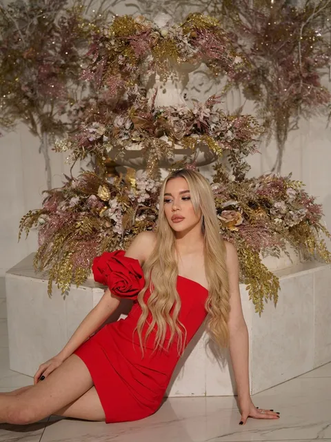 Лорена escort in Krasnodar