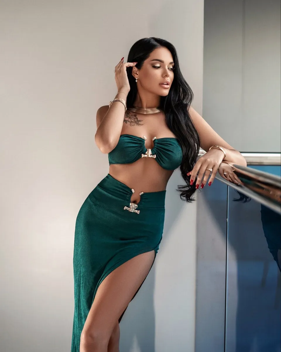 Мариетта escort in Krasnodar