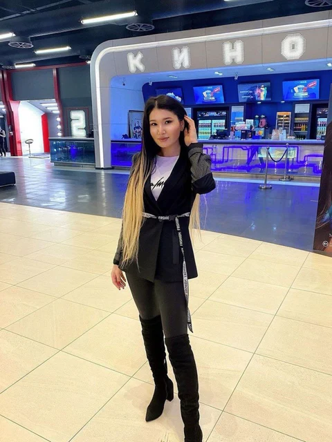 Мэйзи escort in Krasnodar