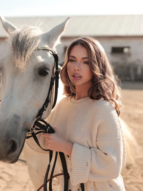 Надя escort in Krasnodar