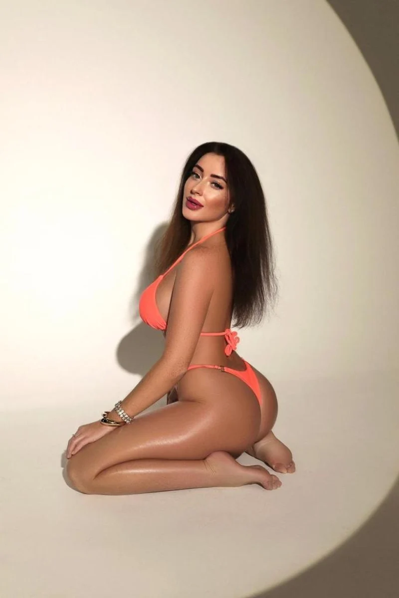 Петра escort in Krasnodar