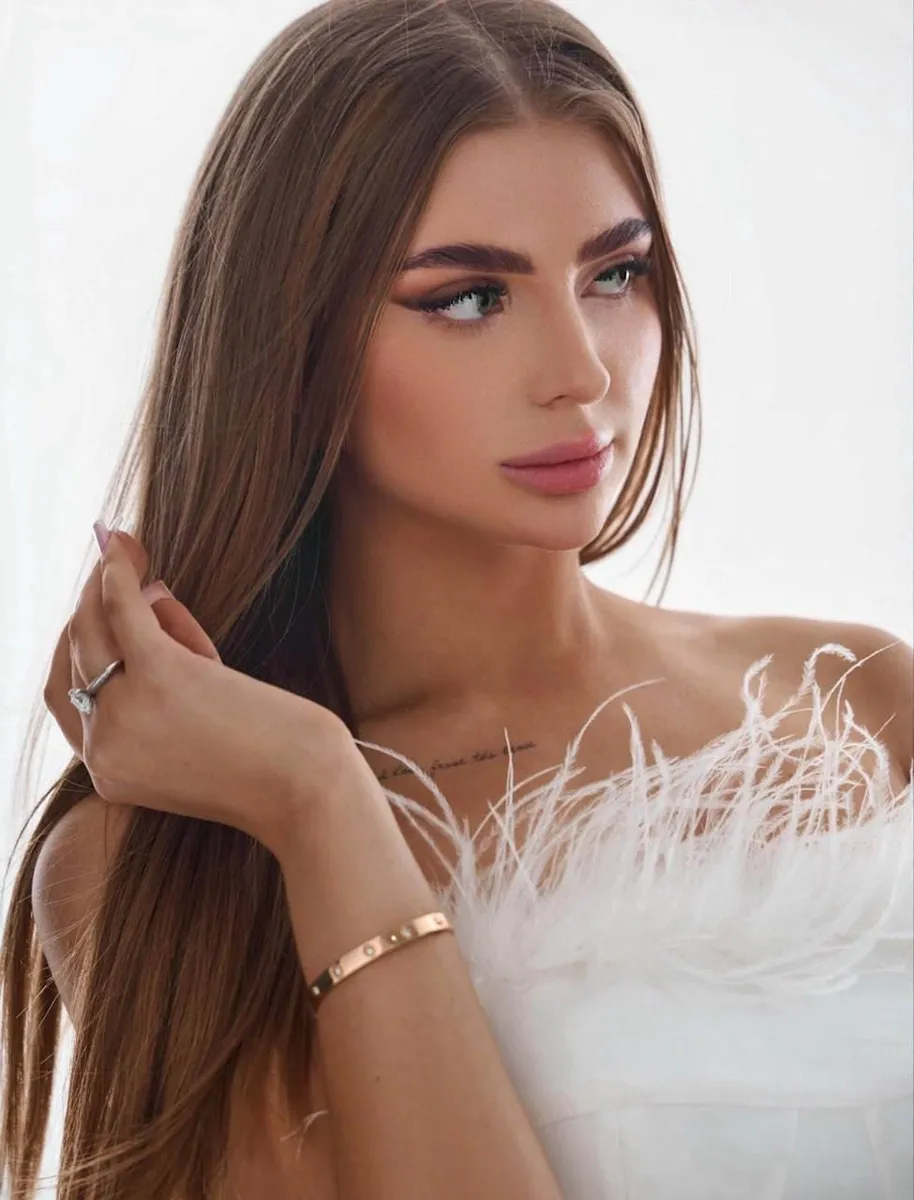 Полина escort in Krasnodar