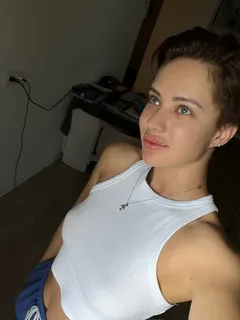 Сандра escort in Krasnodar