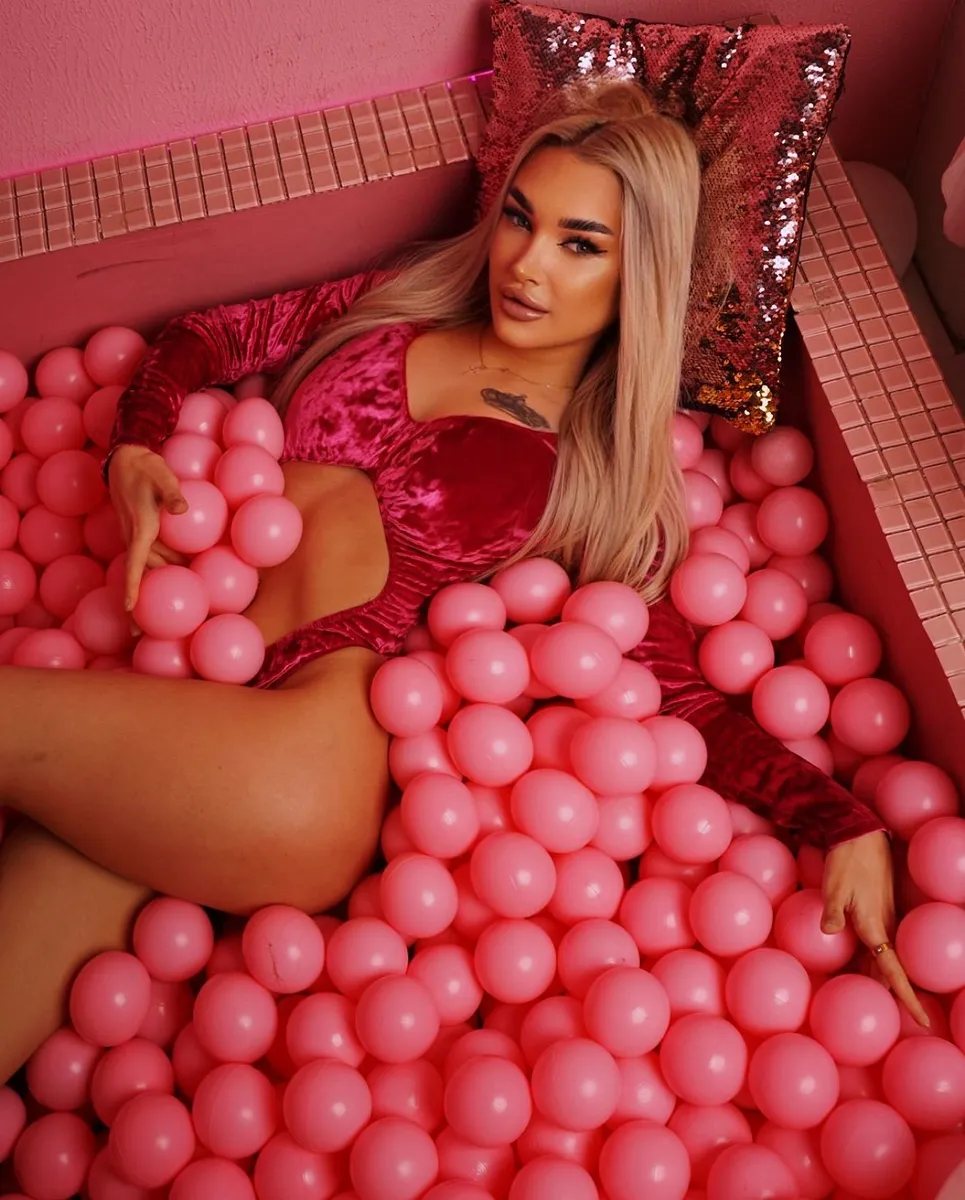 Златослава escort in Krasnodar